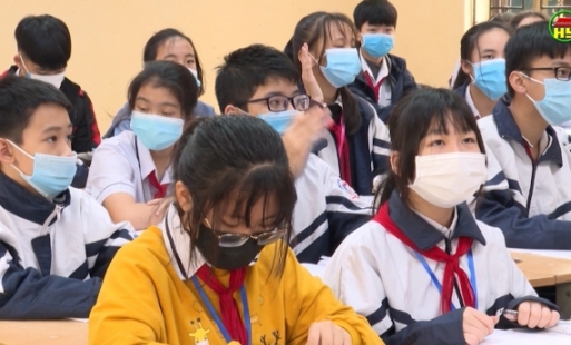Cận thị học đường gia tăng và có xu hướng trẻ hoá