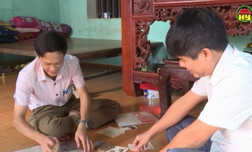 Những người hiến tặng hiện vật cho Bảo tàng Hưng Yên