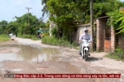 Khổ vì đường xuống cấp