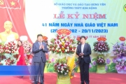 Đồng chí Phó Bí thư Thường trực Tỉnh uỷ chúc mừng Ngày Nhà giáo Việt Nam