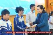 Trung ương Hội Liên hiệp Phụ nữ Việt Nam tặng quà