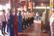 Dâng hương tưởng nhớ Chủ tịch Hồ Chí Minh và các Anh hùng liệt sĩ 