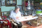 Gìn giữ hồn cốt nghề thêu truyền thống
