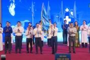 Thầy thuốc trẻ làm theo lời Bác 