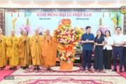 Phó Bí thư Thường trực Tỉnh ủy chúc mừng Đại lễ Phật đản