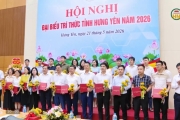 Tặng quà người lao động có hoàn cảnh khó khăn