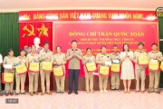 Tặng quà nhân dịp Tháng Công nhân năm 2026