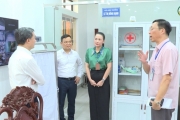 Thứ trưởng Bộ y tế kiểm tra thi THPT
