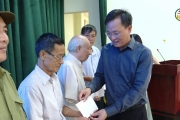  Bí thư Tỉnh ủy Hưng Yên gặp mặt tặng quà, tri ân các gia đình chính sách, người có công