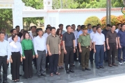Đoàn công tác tỉnh Hưng Yên dâng hương tri ân các anh hùng liệt sĩ tại Ngã ba Đồng Lộc
