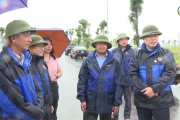 Phó Bí thư Thường trực Tỉnh ủy kiểm tra công tác phòng chống bão