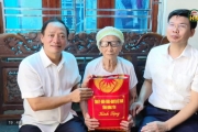 Tặng quà gia đình chính sách dịp 27/7