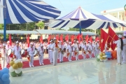Học sinh tựu trường sớm nhất  vào ngày 22/8