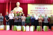 Nghĩa tình từ chương trình hỗ trợ gạo hộ nghèo