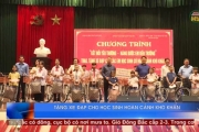 Tặng xe đạp cho học sinh hoàn cảnh khó khăn