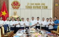 Đồng ch&iacute; Chủ tịch UBND tỉnh l&agrave;m việc với Hội Doanh nghiệp trẻ H&agrave; Nội
