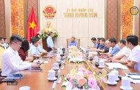 UBND tỉnh Hưng Y&ecirc;n l&agrave;m việc với CLB Doanh nh&acirc;n Sao Đỏ 