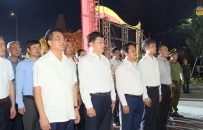 Lễ thắp nến tri &acirc;n c&aacute;c anh h&ugrave;ng liệt sĩ