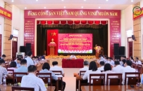 Đồng ch&iacute; Ph&oacute; B&iacute; thư Thường trực Tỉnh uỷ l&agrave;m việc với c&aacute;c địa phương