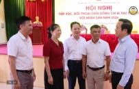 Lắng nghe tiếng n&oacute;i từ cơ sở