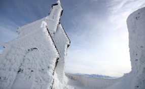 Những khung cảnh mùa đông tuyết phủ trắng xóa đẹp như cổ tích