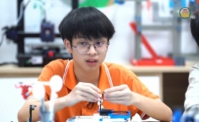 Đánh thức viên ngọc trong con