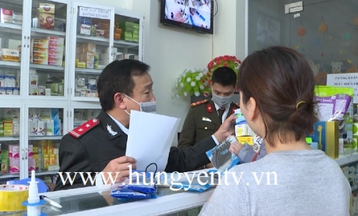 Phạt 4 cơ sở kinh doanh thuốc không niêm yết giá bán khẩu trang và nước rửa tay ở thành phố Hưng Yên