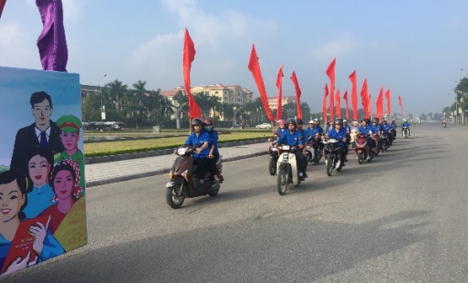 Hưng Yên mít tinh hưởng ứng ngày pháp luật Việt Nam 9/11