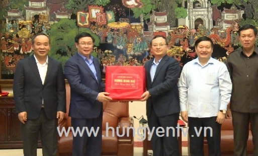Phó Thủ tướng Chính phủ Vương Đình Huệ thăm và chúc tết Đảng bộ, nhân dân tỉnh Hưng Yên