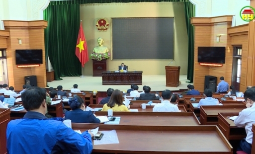 Giao ban UBND tỉnh