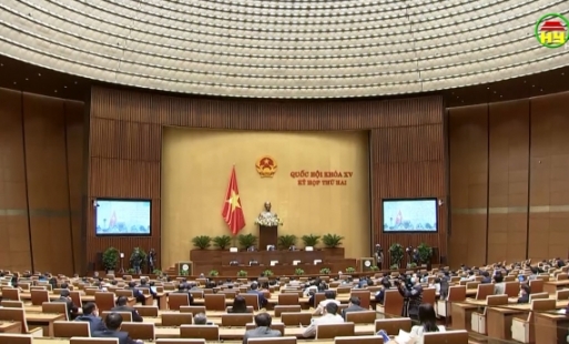 Quốc hội tiếp tục thảo luận ở tổ