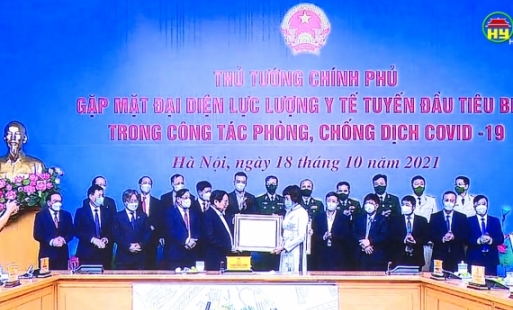 Thủ tướng chính phủ gặp mặt lực lượng tuyến đầu phòng chống dịch Covid 19