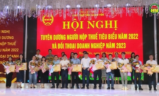 Tuyên dương người nộp thuế tiêu biểu