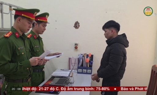 Khởi tố thanh niên “thông chốt” kiểm tra nồng độ cồn