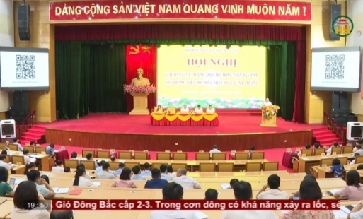 Thường trực HĐND tỉnh giao ban với các địa phương