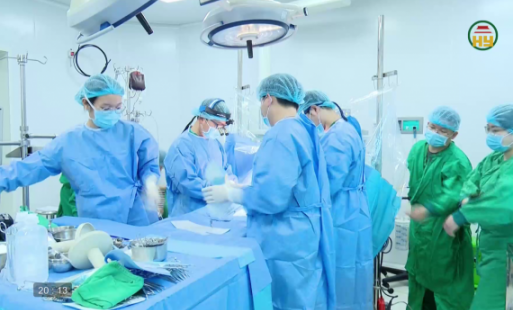 Nỗ lực giành sự sống cho bệnh nhi 