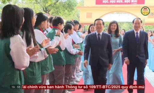 Chủ tịch UBND tỉnh chúc mừng ngày 20-11