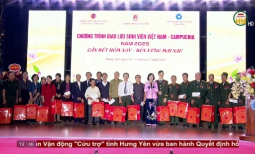 Giao lưu sinh viên Việt Nam- Campuchia