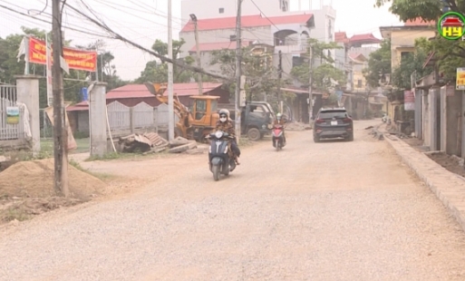 Văn Giang thi công đường gây bức xúc cho người dân