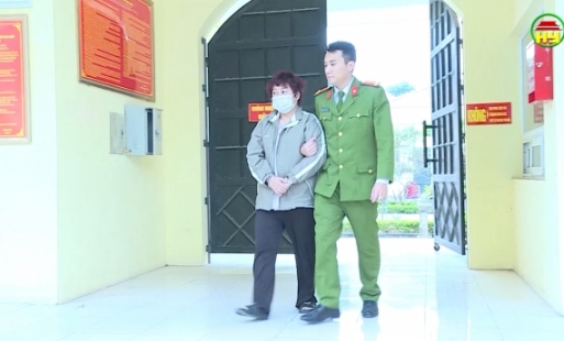 Khám phá nhanh vụ làm giả giấy tờ quy mô lớn