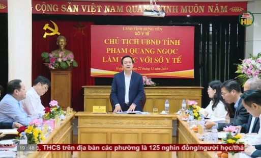 Chủ tịch UBND tỉnh làm việc với ngành y tế