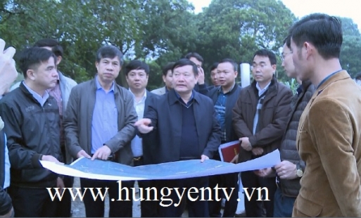 Chủ tịch UBND tỉnh Nguyễn Văn Phóng kiểm tra tiến độ thi công các công trình trọng điểm