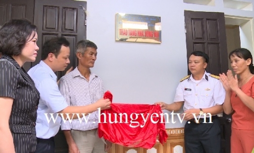 Khánh thành nhà đồng đội cho gia đình liệt sỹ và chiến sĩ Trường Sa