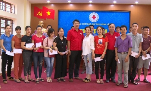 Hội Chữ thập đỏ tỉnh Hưng Yên: Hỗ trợ tiểu thương trong vụ cháy chợ Gạo