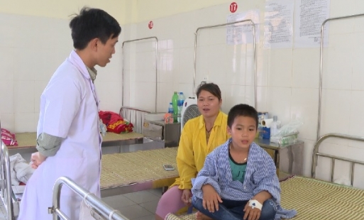 Cảnh báo tình trạng trẻ bị hóc dị vật khi chơi đồ chơi ở Tiên Lữ