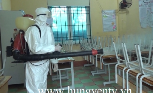 Kim Động phun 5 nghìn lít thuốc phòng dịch Covid - 19 