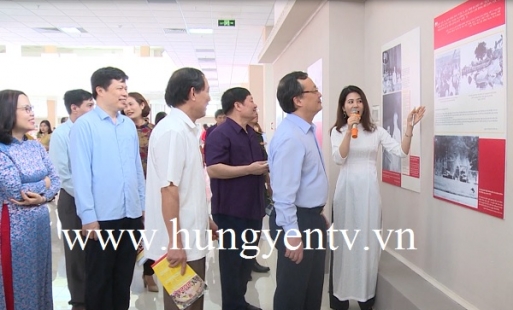 Trưng bày chuyên đề “Hồ Chí Minh - Những nét phác họa chân dung”.  