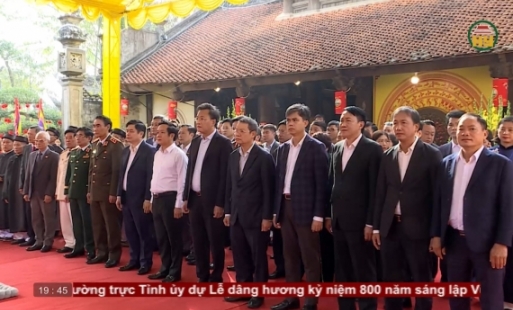 Dâng hương kỷ niệm 800 năm sáng lập Vương triều Trần