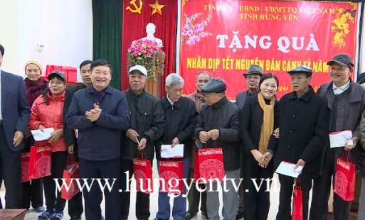Chủ tịch UBND tỉnh Nguyễn Văn Phóng tặng quà tết tại huyện Yên Mỹ và Ân Thi