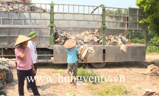 Khoái Châu tiến hành giải tỏa 7 cơ sở tái chế phế liệu trái phép ven sông Điện Biên